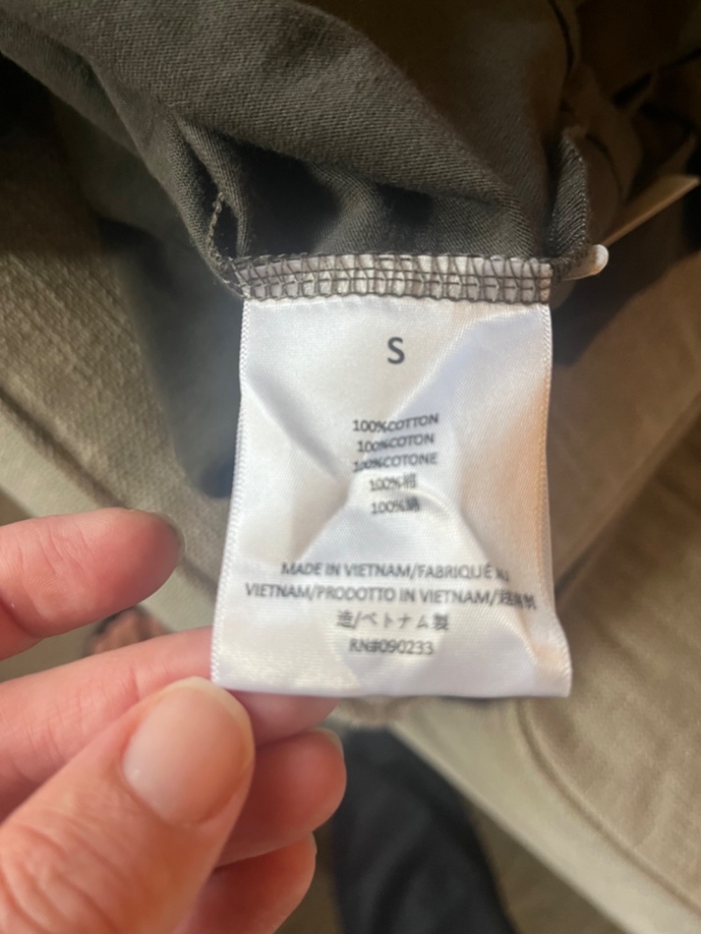 ESSENTIALS T-SHIRT size small - Picture 5 of 5
